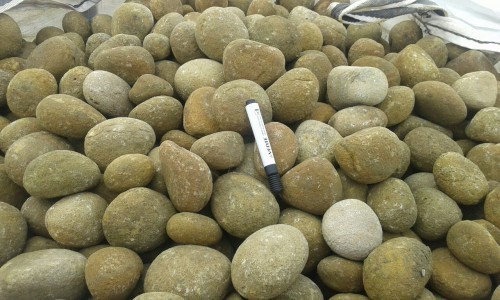  Песчаник ядра, фр. 100-300 мм  купить в Липецке песчаник бежевый серый рыжий речная галька 5 000 руб/т   фото 