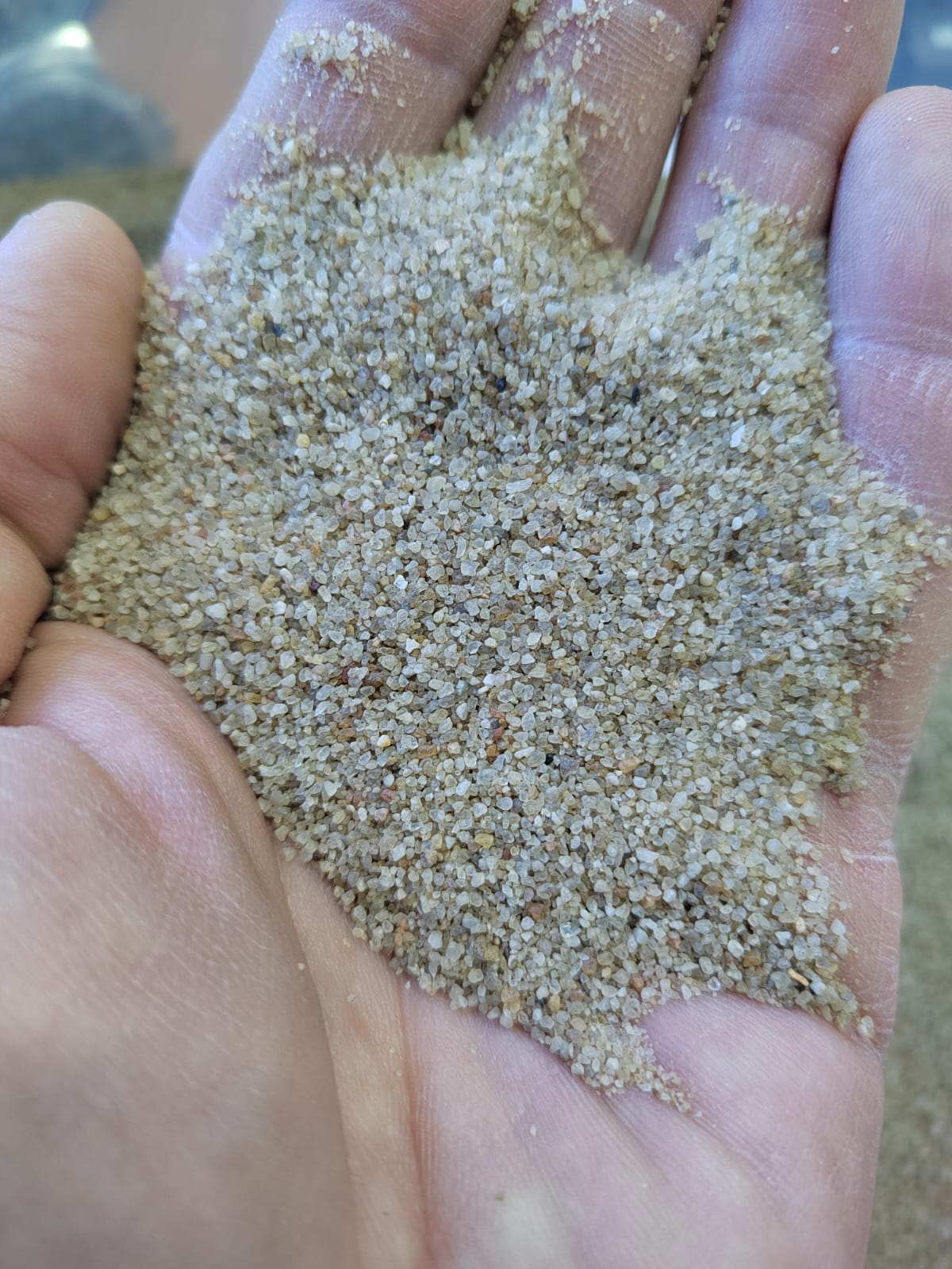 Кварцевый песок для площадок фр. 0,3 - 1 мм.  купить в Липецке фото 