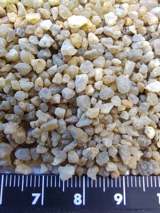 Кварцевый песок для водоподготовки фр. 1,6-3 мм.  купить в Липецке фото 