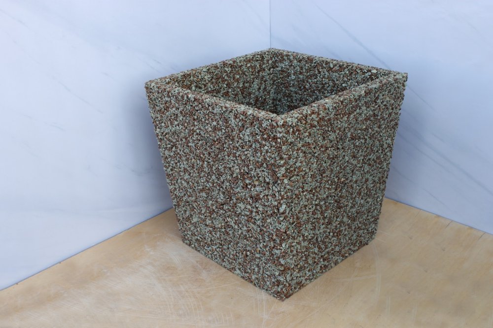 Ландшафтный вазон Куб конусный купить  c доставкой в Липецке 