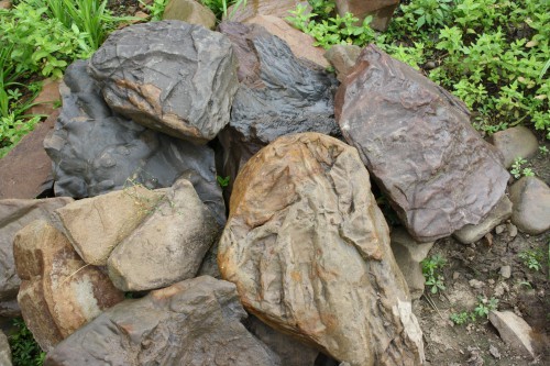  Песчаник декоративный ландшафтный (фр. 300-500 мм)  купить  в Липецке песчаник желтый рыжий серый зеленый валун речной окатанный природный песчаника 4 500 руб/т   фото 