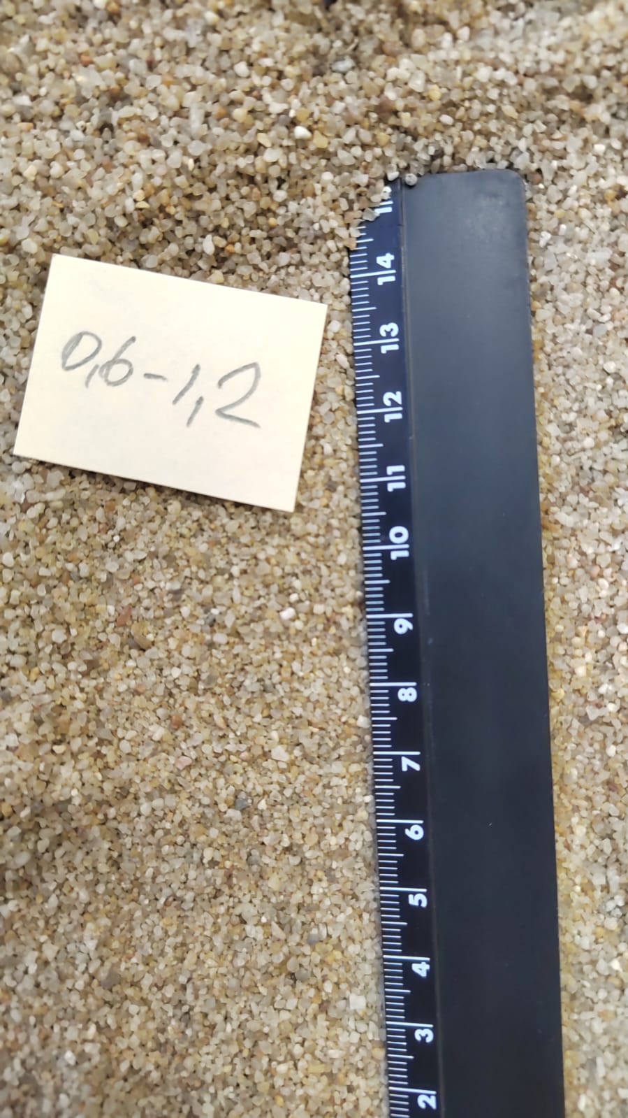 Кварцевый песок для площадок фр. 0,6-1,2 мм.  купить в Липецке фото 