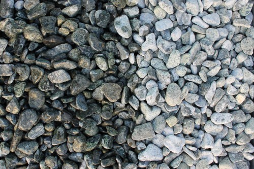  Зеленая галька (щебень галтованный зеленый змеевик) фр. 20-40 мм.  купить  в Липецке мрамор зеленый, салатовый оголтованный щебень мраморный 12 500 руб/т   фото 