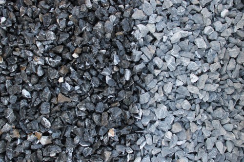  Щебень крошка черный (мрамор) фр. 10-20 мм.  купить  в Липецке мрамор черный с белыми прожилками, черный, белый каменная ландшафтная декоративная крошка щебня 9000 руб/т   фото 