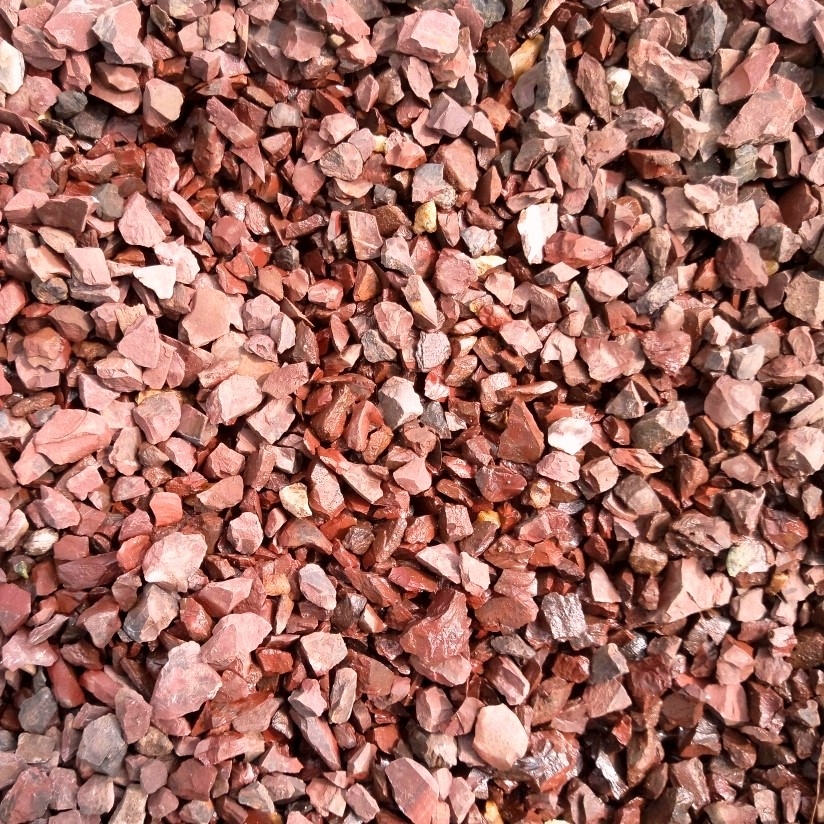  Щебень крошка красный (ЯШМА) фр. 5-10 мм.  купить  в Липецке крошка каменная яшмы красный, бордовый, темно-красный декоративная крошка ландшафтная каменная яшмоидная 6 600 руб/т   фото 