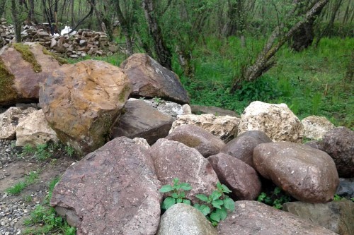  Конгломераты фр. 300-1000 мм.  купить в Липецке кварц мрамор диабаз коричневый, серый зеленоватый речной валун крупный 6500 руб/т   фото 