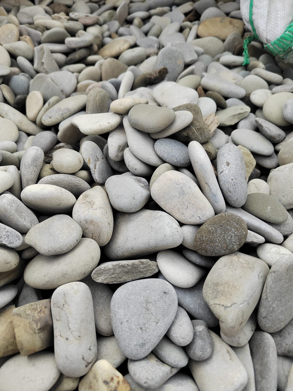 фото Галька черноморская фр. 40-70 мм. в интернет-портале 