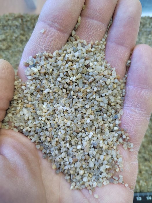 Кварцевый песок сухой фракцинированный фр. 1,6-4 мм.  купить в Липецке фото 