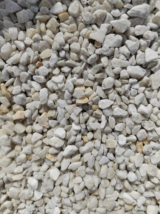  Мраморная крошка, щебень, цвет-белый, фр. 5-10 мм.  купить  в Липецке мрамор белый, айвори, молочный мраморная каменная крошка ландшафтная 9500 руб/т   фото 