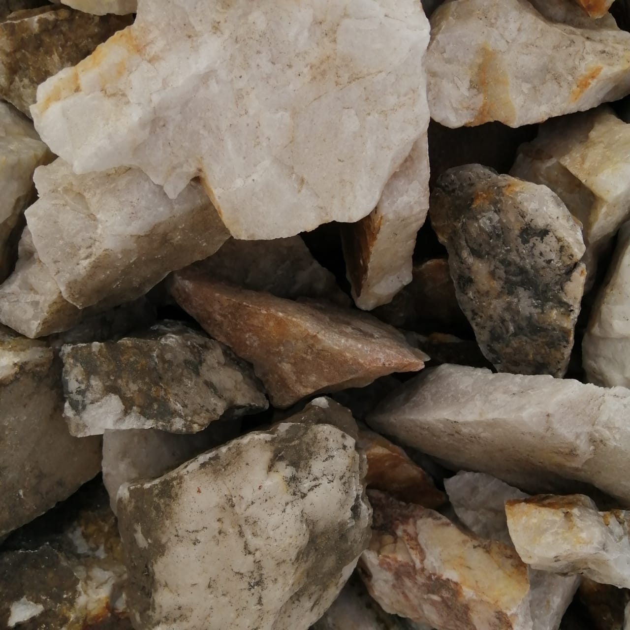 фото Кварц ( фр. 70-100 мм)  купить в Липецке в интернет-портале 