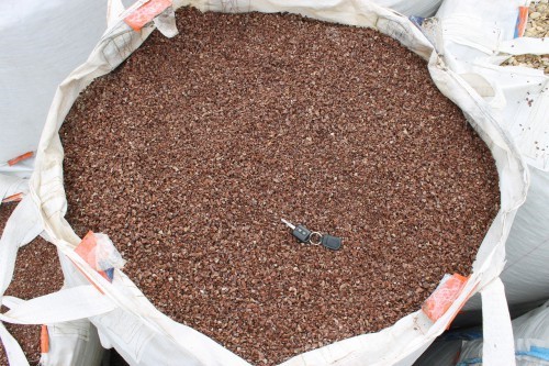  Мраморная крошка (щебень крошка розовый) фр. 5-10 мм.  купить  в Липецке мрамор розовый, красный щебень колотый ландшафтный декоративный  7700 руб/т   фото 