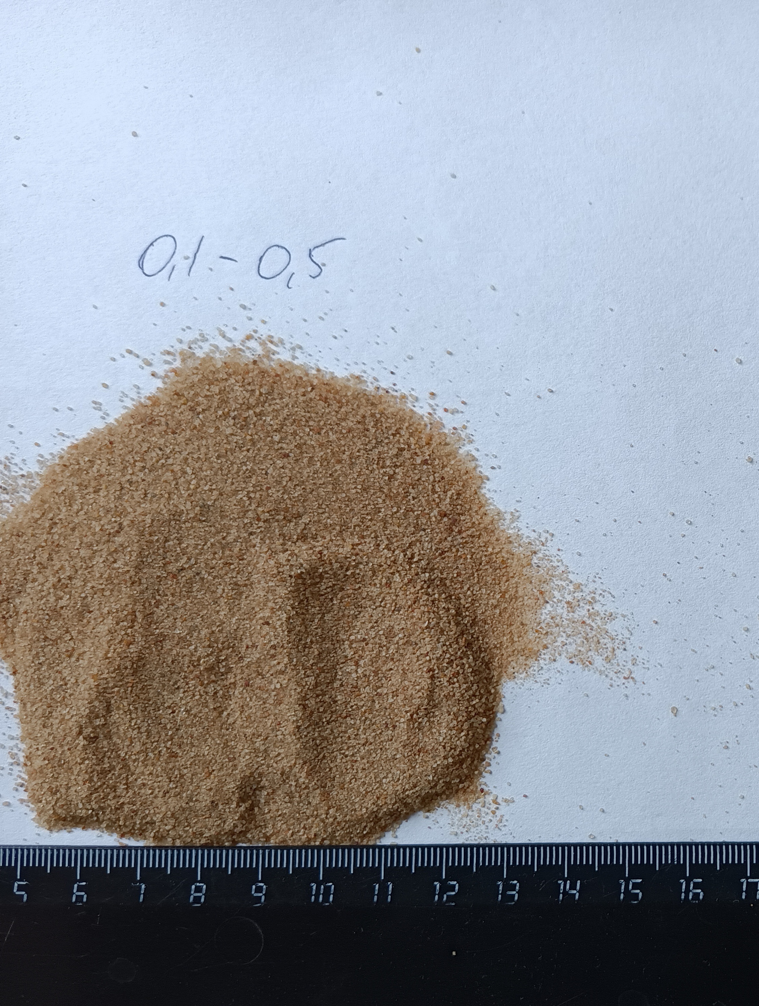 Кварцевый песок для площадок фр. 0,1-0,5 мм.  купить в Липецке фото 