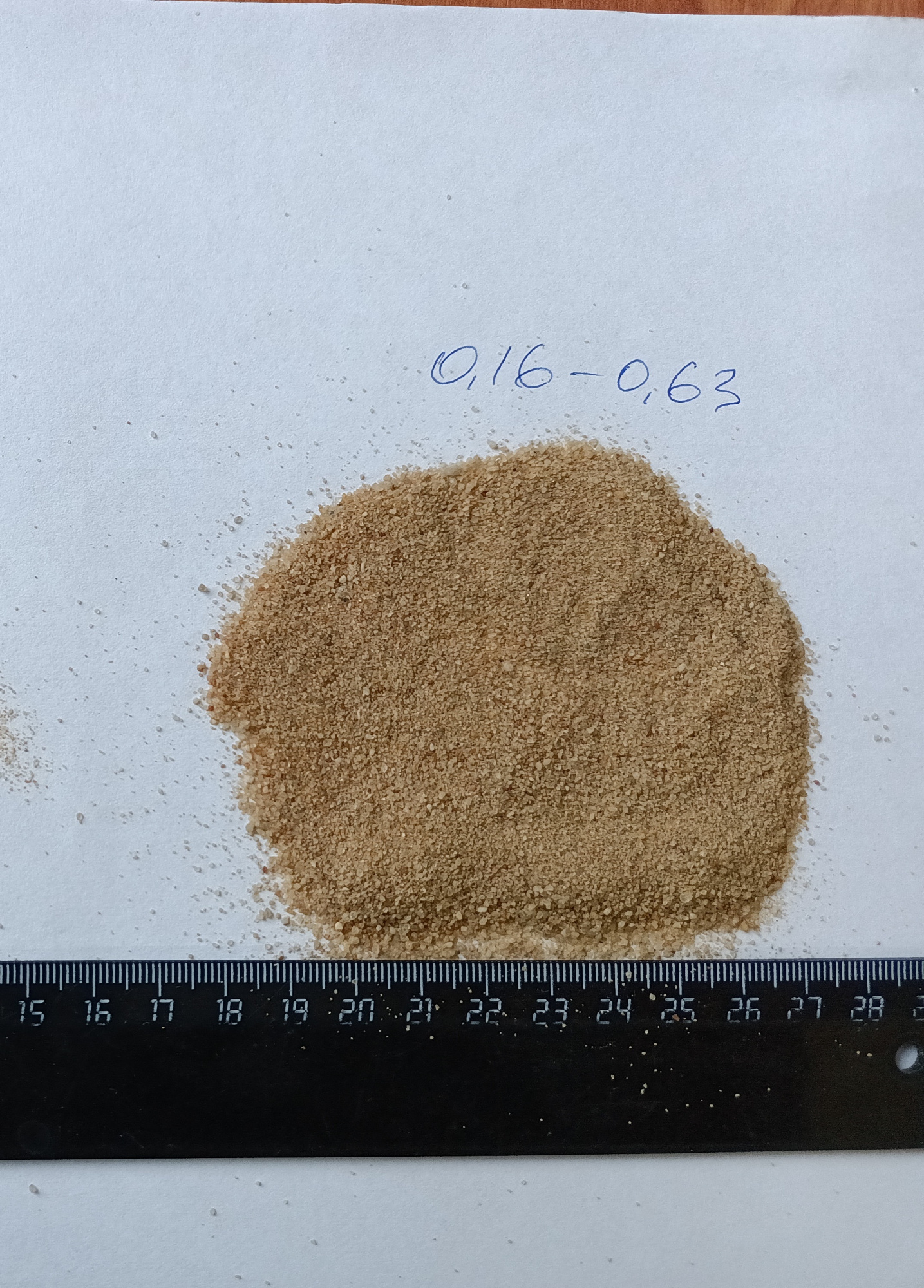 Кварцевый песок для площадок фр. 0,16-0,63 мм.  купить в Липецке фото 